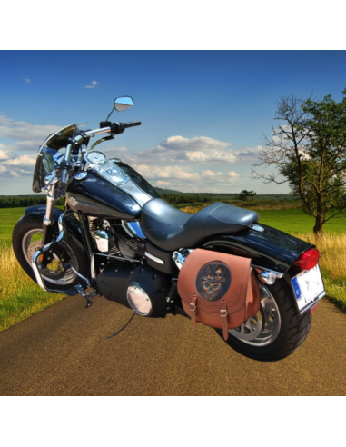 ALFORJA SPARTA SKULL HAT MARRÓN CUERO HCO AMORT IZDA DYNA FAT-BOB H.D ALFORJA SPARTA SKULL HAT MARRÓN CUERO HCO AMORT IZDA DYNA FAT-BOB H.D