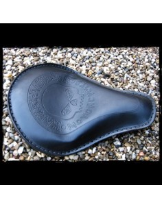 ASIENTO SOLO SKULL UNIVERSAL HARLEY DAVIDSON NEGRO