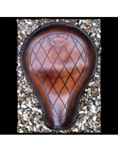 ASIENTO SOLO DIAMOND LEATHER UNIVERSAL MARRÓN ASIENTO SOLO DIAMOND LEATHER UNIVERSAL MARRÓN