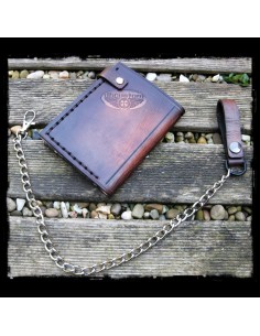 CARTERA MOTERO PIEL BROWN CRUZ