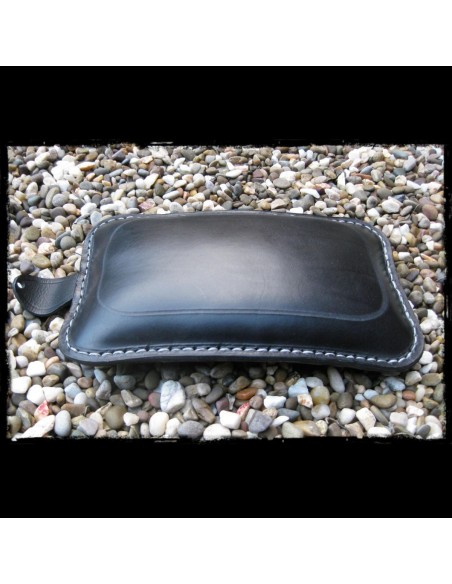 TACO ASIENTO PIEL VENTOSAS WHITE STITCHED BLACK UNIVERSAL