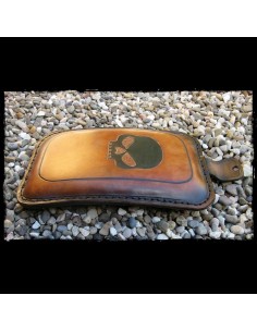 TACO ASIENTO PIEL VENTOSAS SKULL LEATHER UNIVERSAL