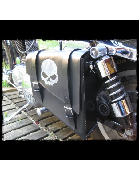 ALFORJA PIEL SEMIRRÍGIDA SKULL BLACK UNIVERSAL