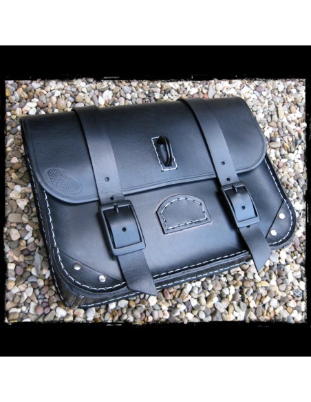 ALFORJA CUERO NEGRO MEDIANA UNIVERSAL