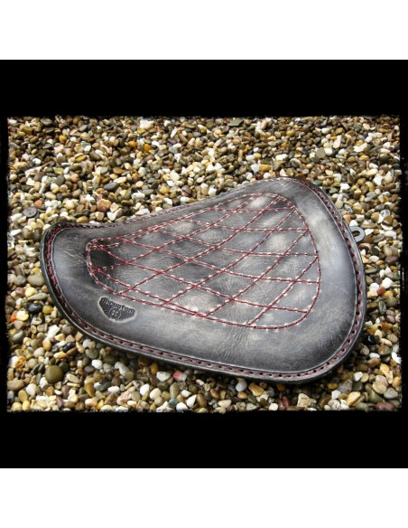 ASIENTO SOLO RED DIAMONDS VINTAGE COMFORT PARA SPORTSTER 2010 - UP