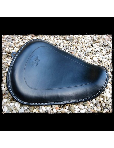 ASIENTO SOLO BLACK LOGO DHC PARA SPORTSTER 2010 - UP