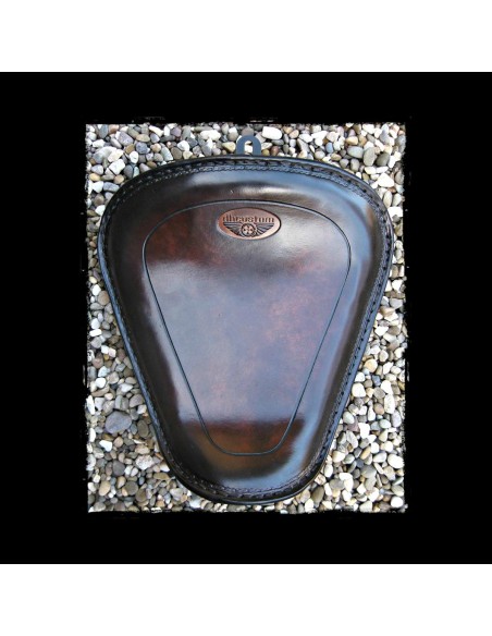 ASIENTO SOLO LEATHER DARK PARA SPORTSTER 2010 - UP
