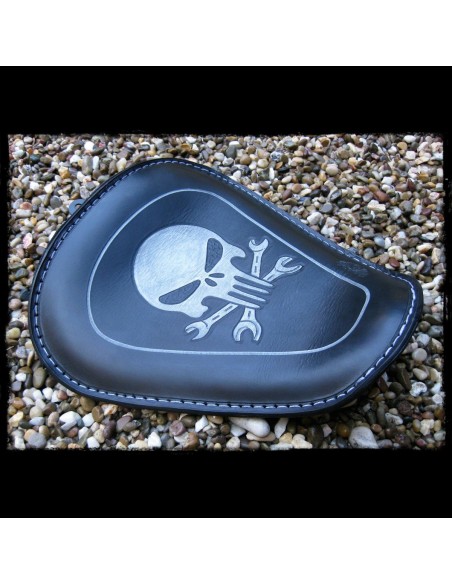 ASIENTO SOLO SKULL BLACK PARA SPORTSTER 2010 - UP