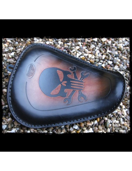 ASIENTO SOLO SKULL BROWN PARA SPORTSTER 2010 - UP