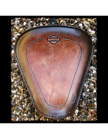 ASIENTO SOLO BROWN VINTAGE LOGO HD PARA SPORTSTER 2010 - UP