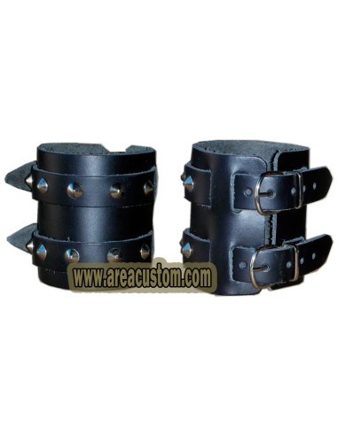 BRAZALETE CORREA DOBLE CUERO CON TACHUELAS