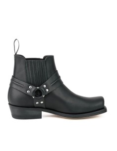 BOTA BIKER 4 PULL GRASS NEGRO MAYURA