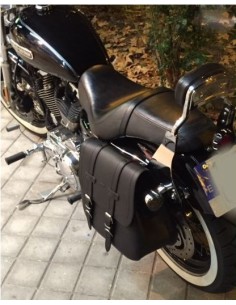 ALFORJA HD SPORTSTER MULHACEN HUECO AMORTIGUADOR IZQUIERDA